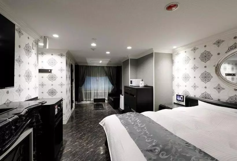 ホテルバースデーきよす店 Hotel Birthday Kiyosu