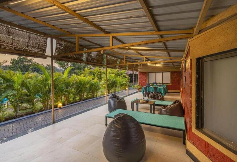 Szálló Zostel Kolad