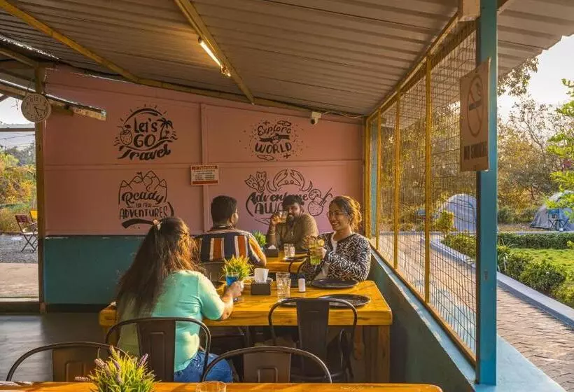 Retkeilymaja Zostel Kolad