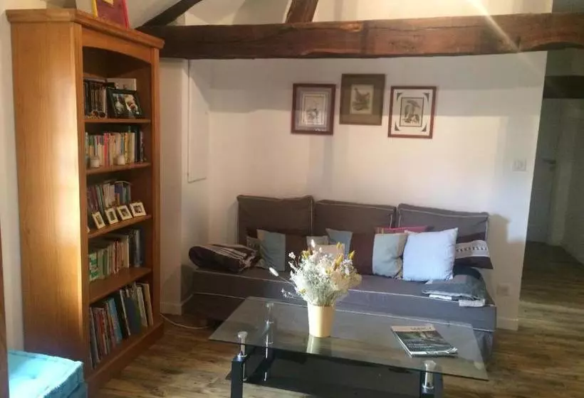 ベッドアンドブレックファースト Chambre Dans Prieuré De Caractère Xviii Siècle
