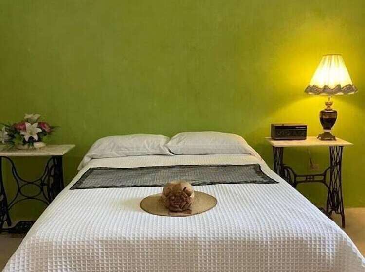 مبيت وإفطار Hacienda Santa María De Batzan Rotamudos