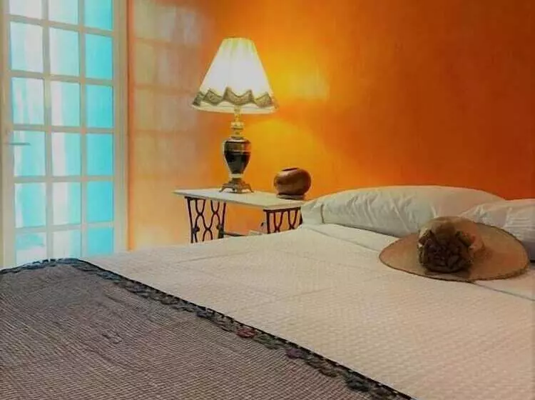 ベッドアンドブレックファースト Hacienda Santa María De Batzan Rotamudos