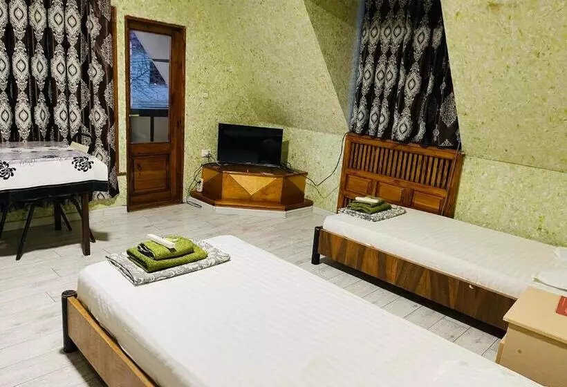 Hotel Green