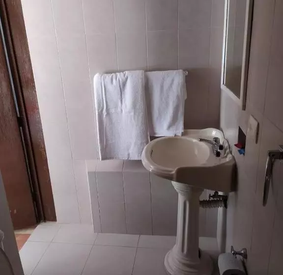 ホテル Montecarlo