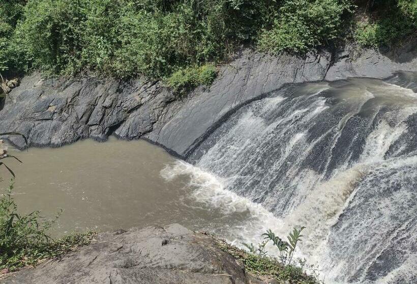 فندق Cabaña Nido El Gorrión