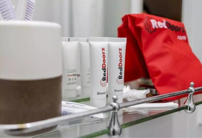 Hotelli Reddoorz Near Taman Wisata Alam Punti Kayu Palembang 2