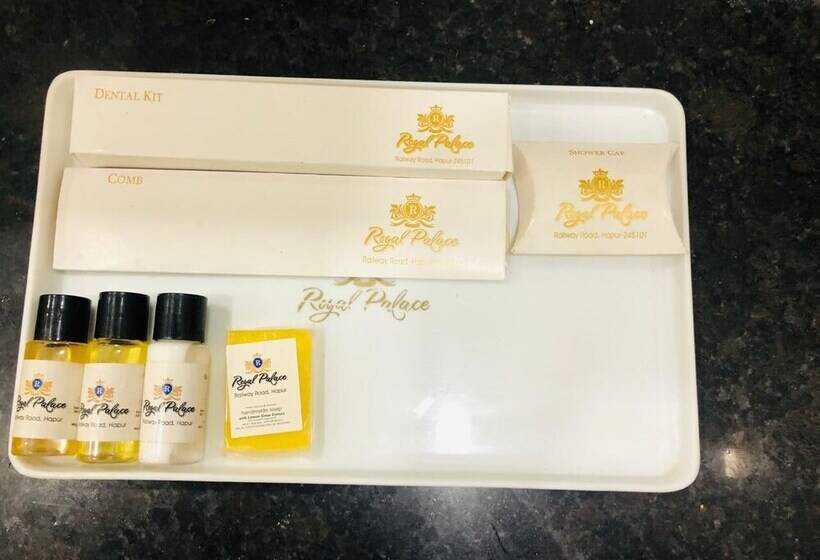 酒店 Royal Palace Hapur