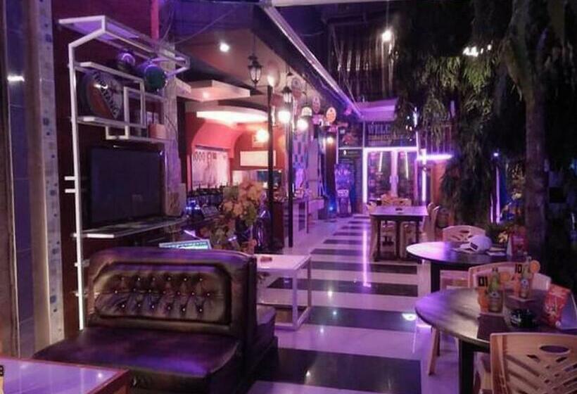 The One Hotel Gorontalo Mitra Reddoorz