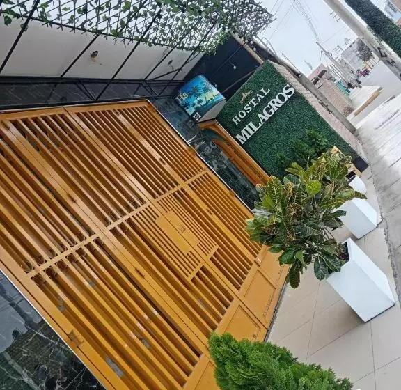 ペンション Hostal Milagros