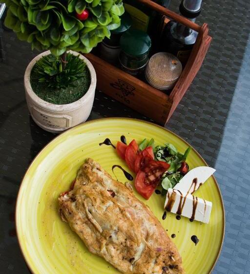 بنسيون Saga Rooms