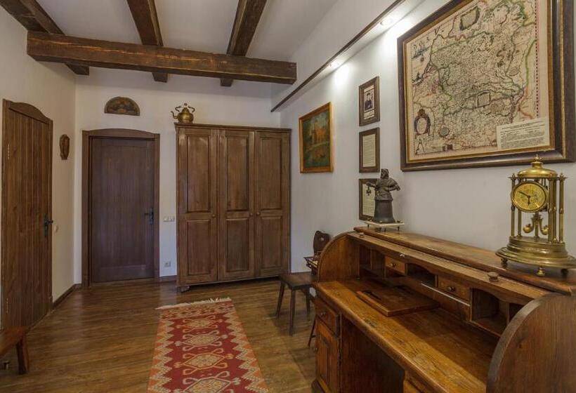 Курорт бутик отель «via Regia»