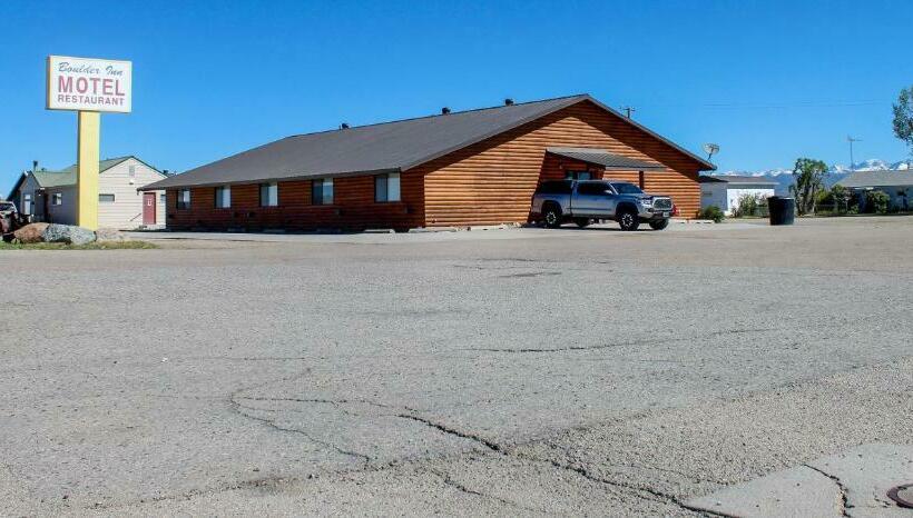 Общежитие Boulder Inn