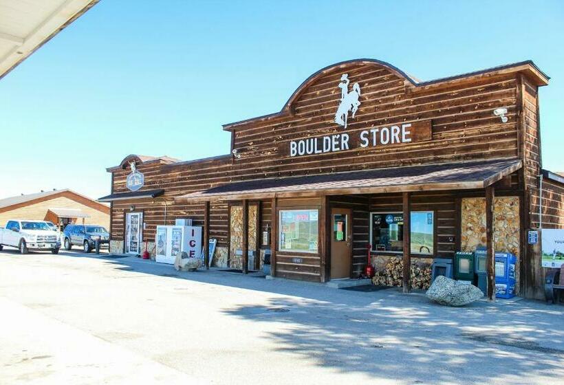 Общежитие Boulder Inn