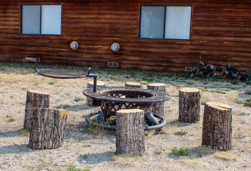 Общежитие Boulder Inn