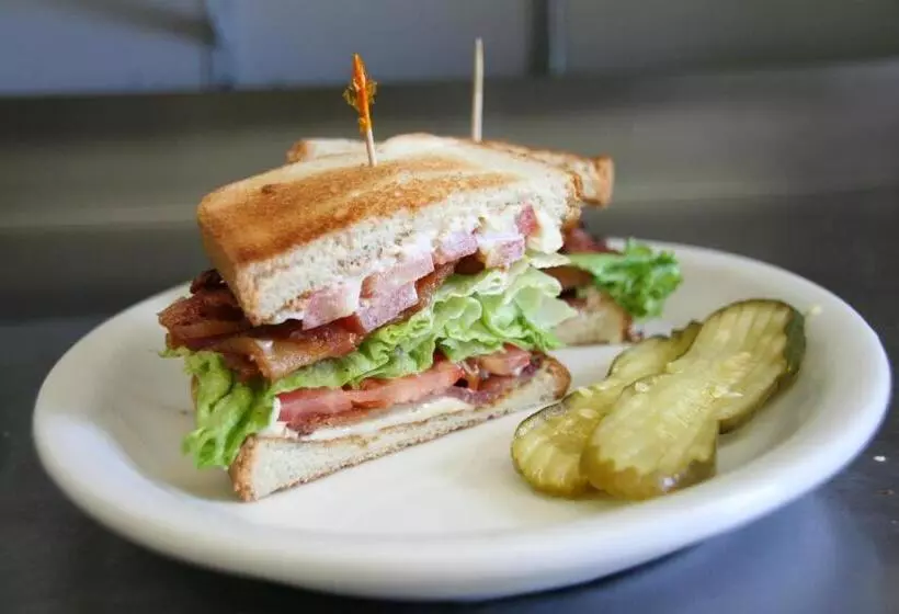 Retkeilymaja Boulder Inn
