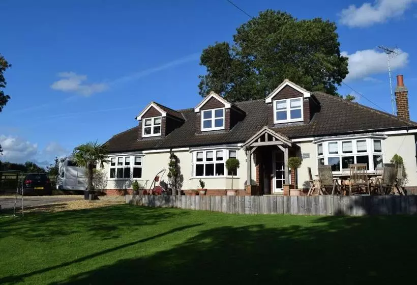 Carlton Corner Bed & Breakfast
