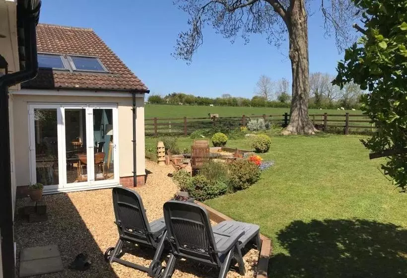 Carlton Corner Bed & Breakfast