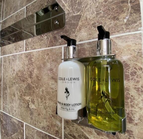 Carlton Corner Bed & Breakfast