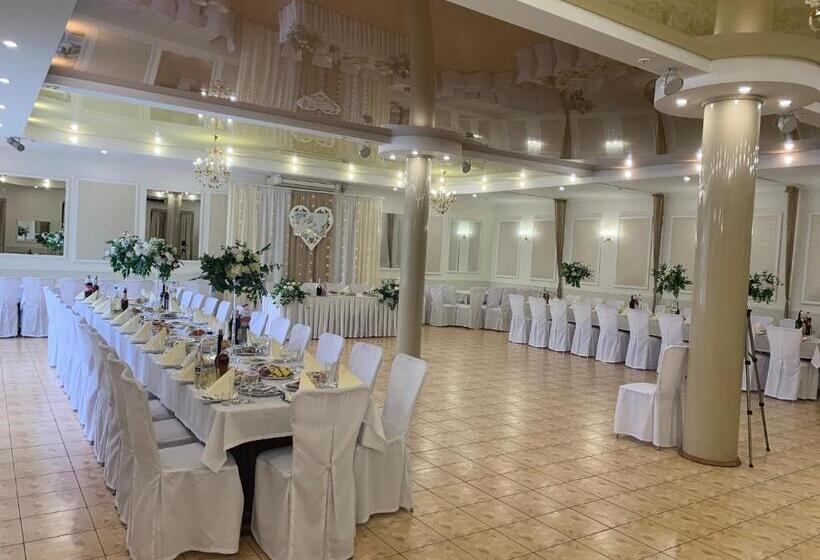 酒店 готель у свата гришківці бердичівський р н