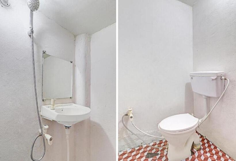 ホテル Oyo 79466 Vats Tower