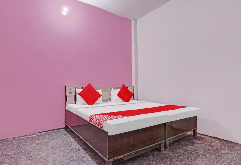 ホテル Oyo 79466 Vats Tower