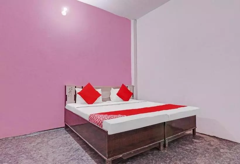 Hotelli Oyo 79466 Vats Tower