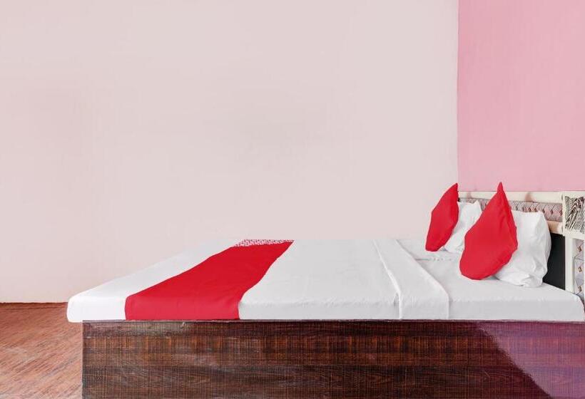 ホテル Oyo 79466 Vats Tower