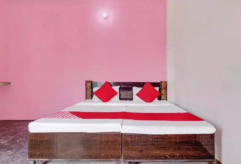 Hotelli Oyo 79466 Vats Tower