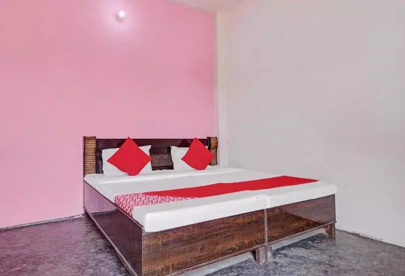 Hotelli Oyo 79466 Vats Tower