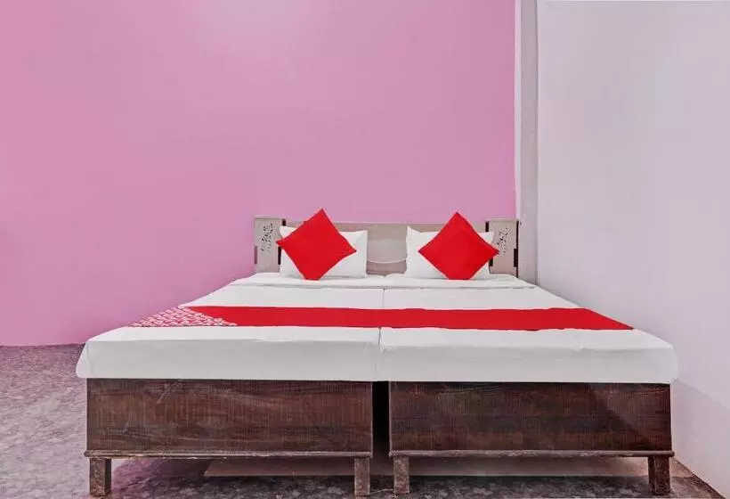 Hotelli Oyo 79466 Vats Tower