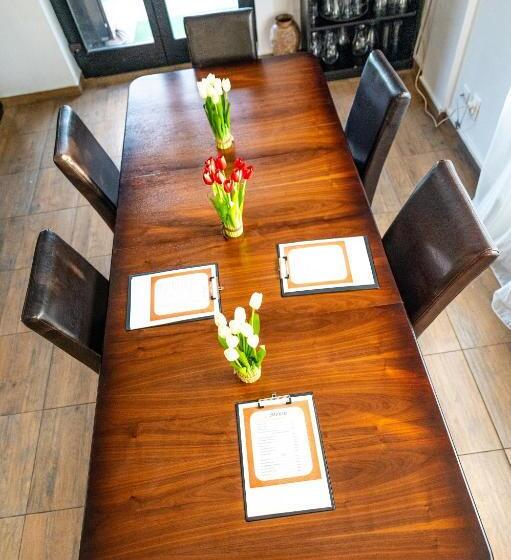 هتل Pensiunea Visaventura