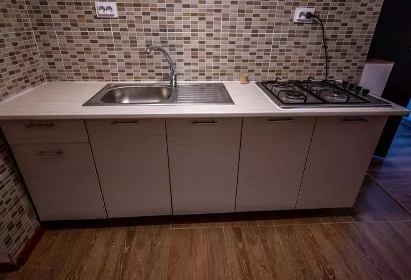 Hotelli Pensiunea Visaventura