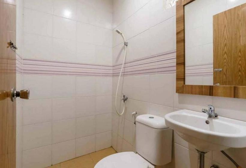 בית מלון כפרי Reddoorz @ Dwipa Wisata