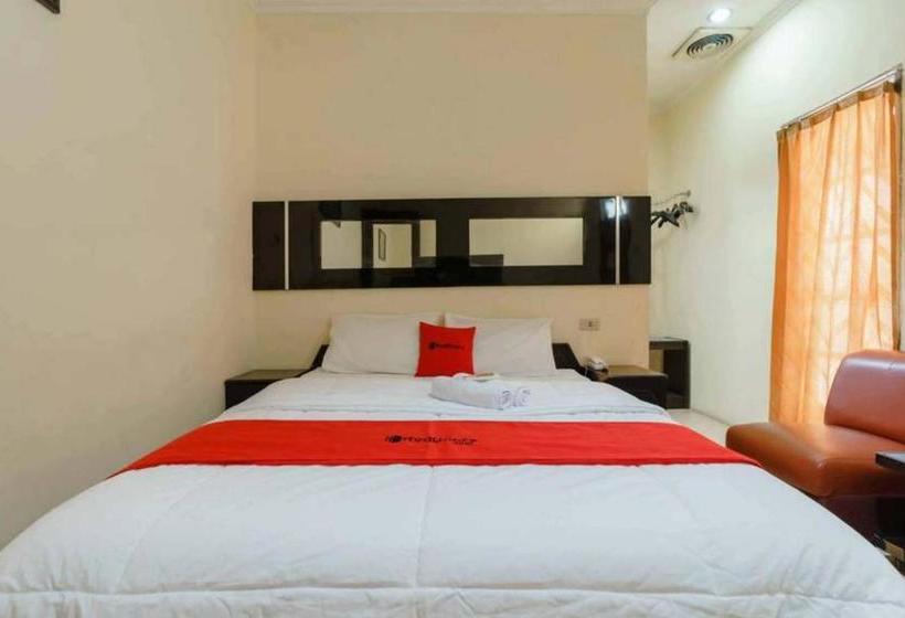 בית מלון כפרי Reddoorz @ Dwipa Wisata