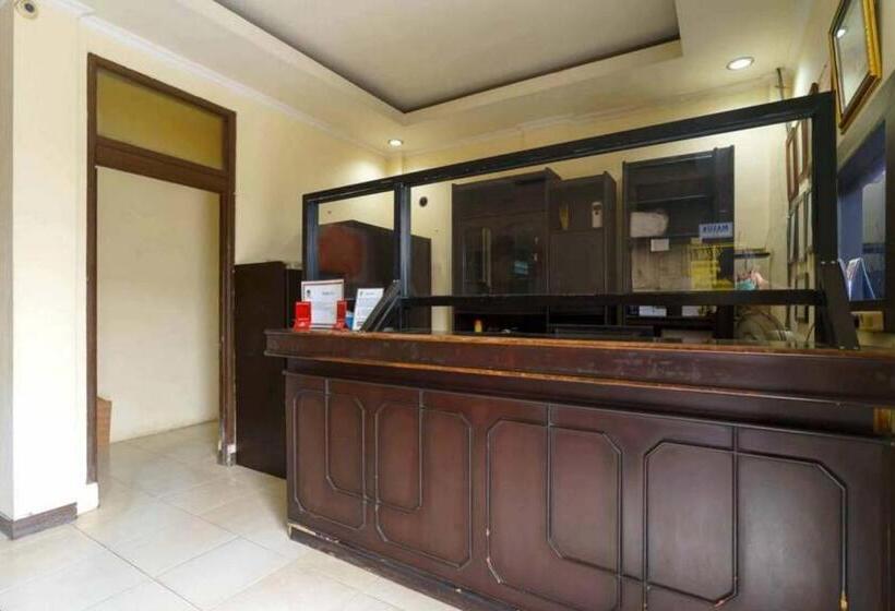 בית מלון כפרי Reddoorz @ Dwipa Wisata