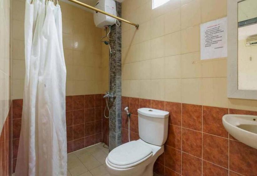 בית מלון כפרי Reddoorz @ Dwipa Wisata