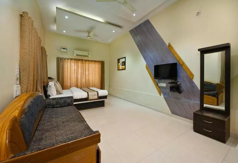 ホテル Wairkar’s Sea Pearl Resort