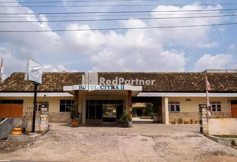 Hotelli Wisma Citra Metro Mitra Reddoorz