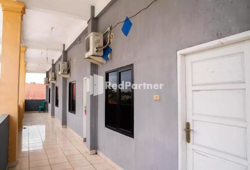 Hotelli Wisma Citra Metro Mitra Reddoorz