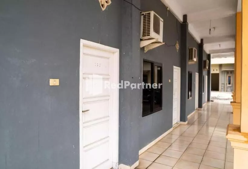 Hotelli Wisma Citra Metro Mitra Reddoorz