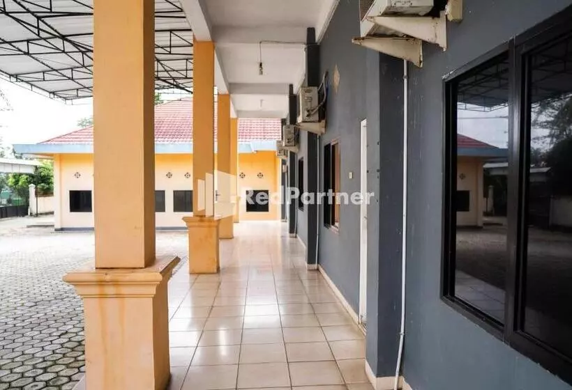 Hotelli Wisma Citra Metro Mitra Reddoorz