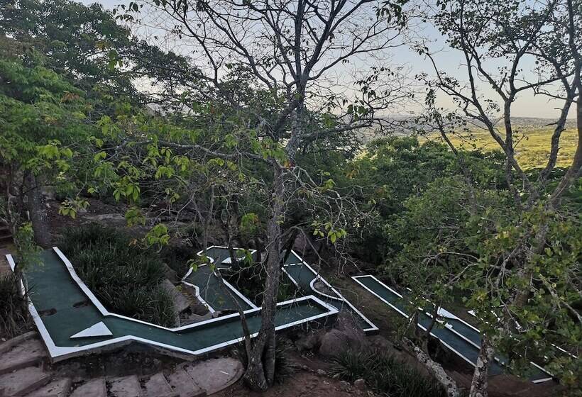 호스텔 Legendery Backpackers