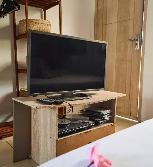 ユースホステル Lotide Surf Camps Lombok