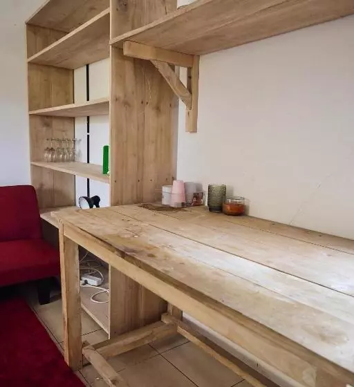 ユースホステル Lotide Surf Camps Lombok