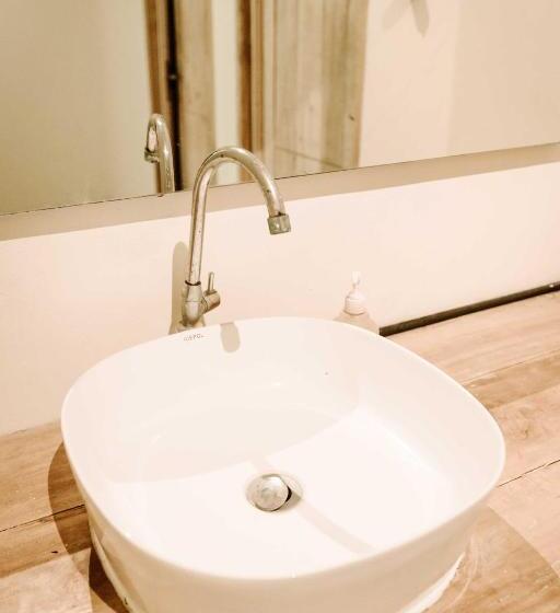 Szálló Lotide Surf Camps Lombok