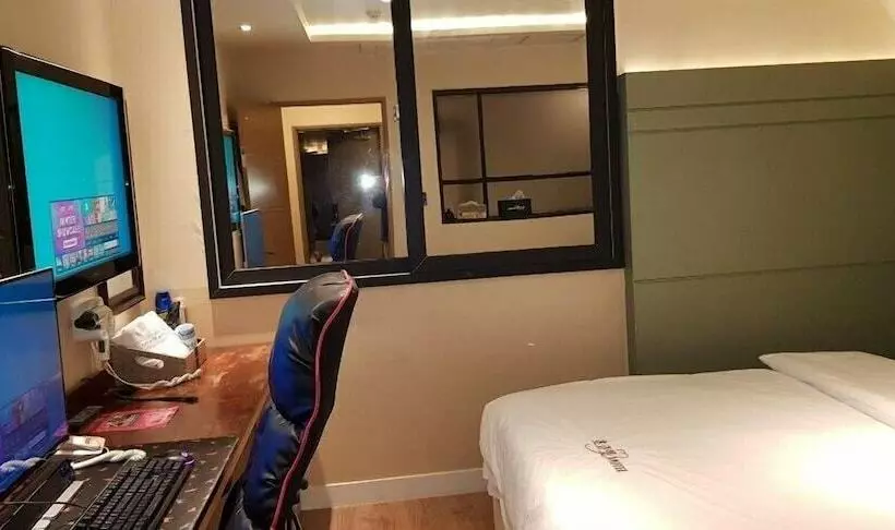 Chocolate Motel