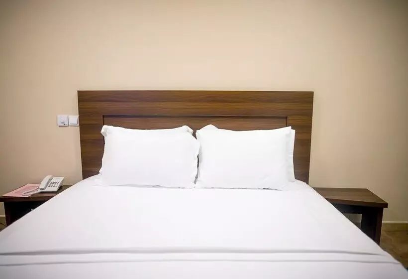 Hotelli Bulls And Anchor Inn