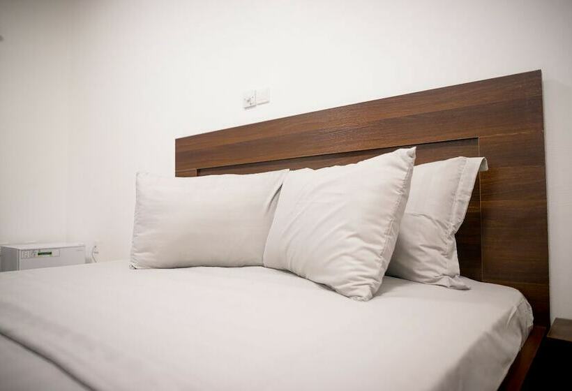 Hotel Bulls And Anchor Inn