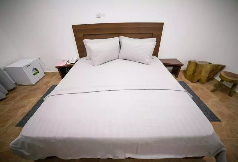 Hotelli Bulls And Anchor Inn