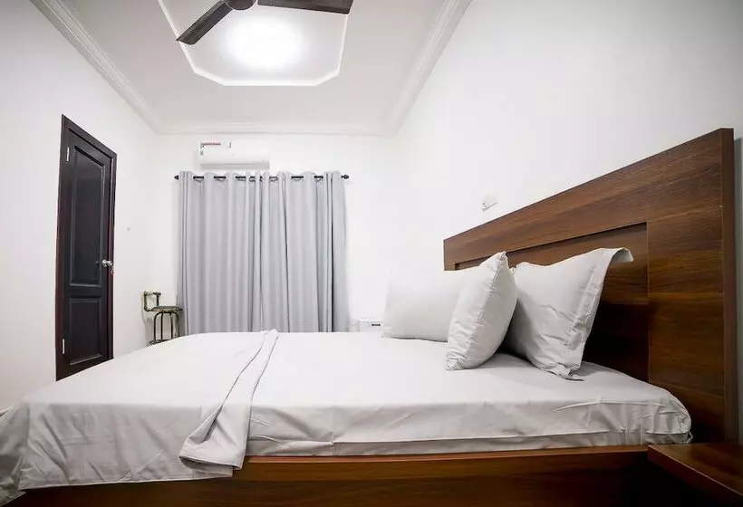 Hotelli Bulls And Anchor Inn